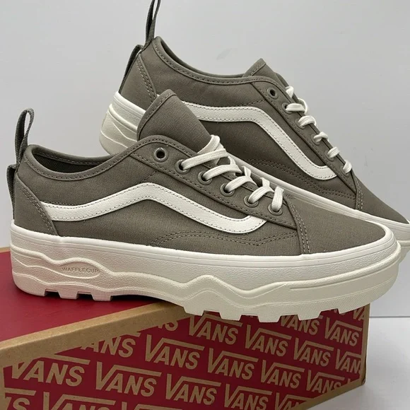 Vans WMNS Sentry Old Sko
Overland Trek
VN0A5KR3BLV
Sneakers - Picture 7 of 16